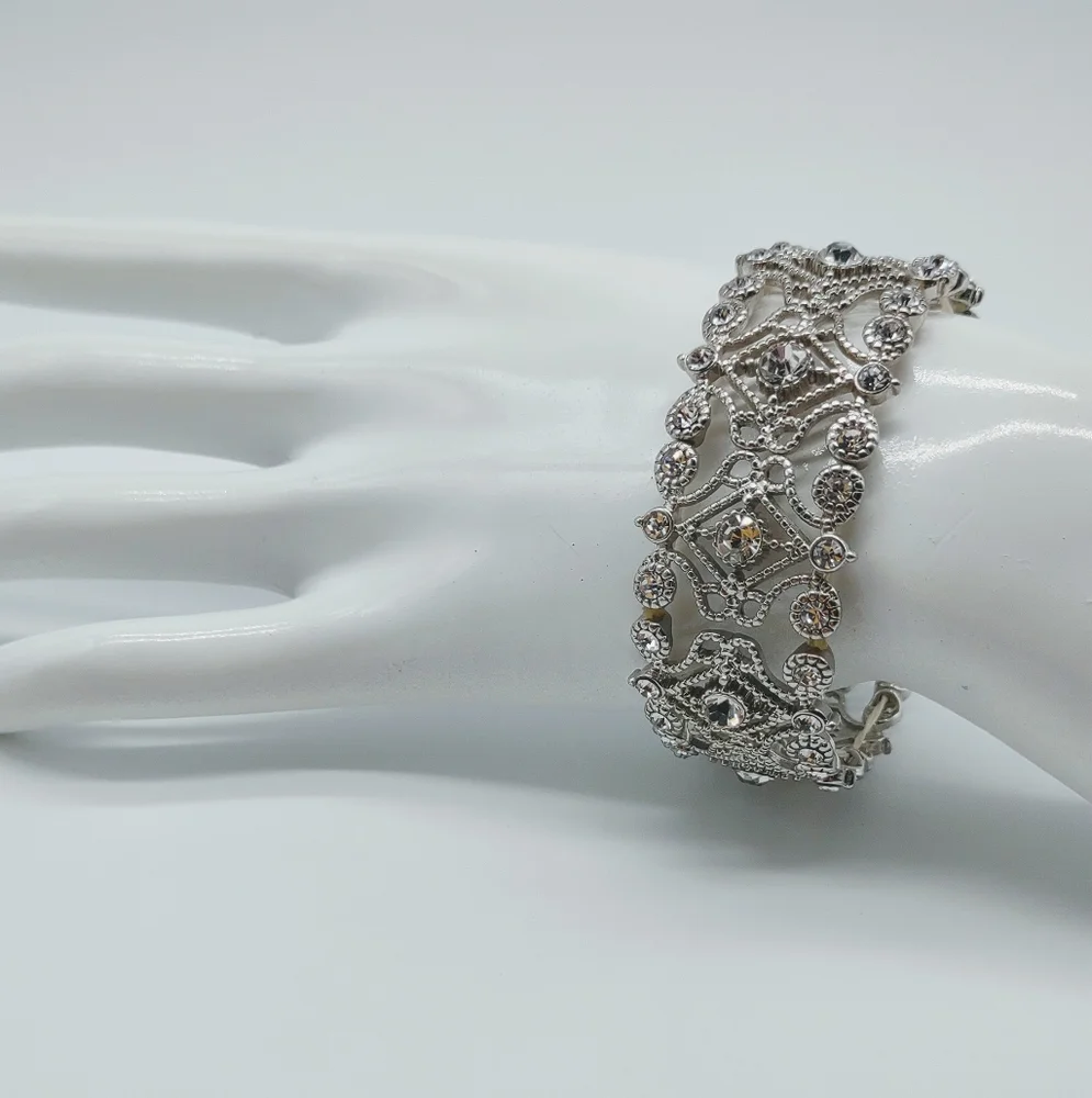 Vintage Rhinestone Silver Tone Metal Filigree Stretch Bracelet - Picture 3 of 7